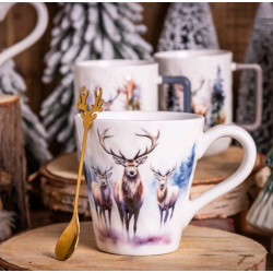 Kubek świąteczny porcelanowy ze złotą łyżeczką w pudełku Jeleń 480 ml