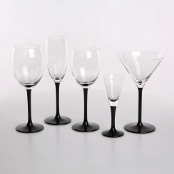 KIELISZKI DO MARTINI CZARNA NÓŻKA ONYX KPL.6 KIELISZKÓW MARTINI 260ML