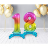 BALON FOLIOWY CYFRA 8 STOJĄCA TĘCZOWA 74CM